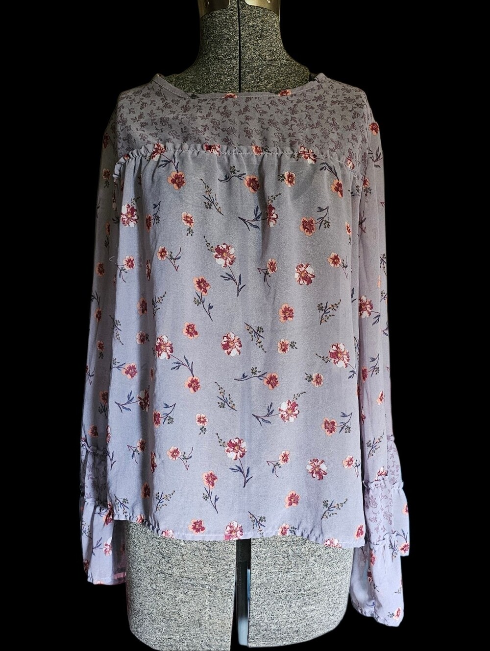 Jolt Lavender Floral Long Sleeve Peasant Top